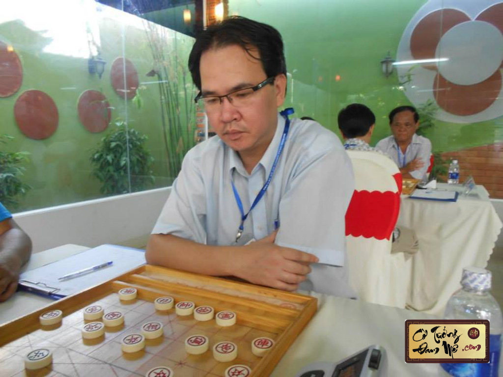 Tuổi trẻ tài cao và những bước chân đầu tiên